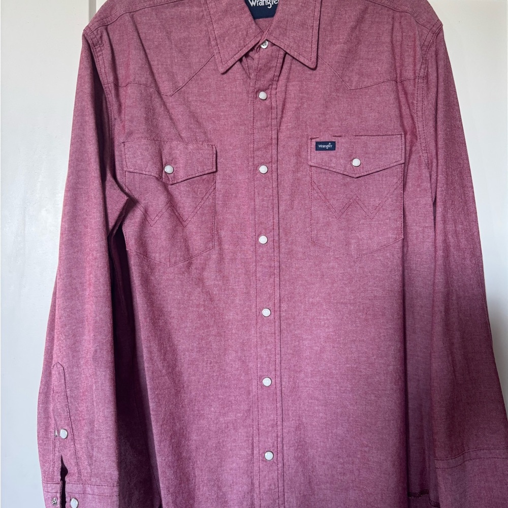 Wrangler Men's Casual Burgundy Button Down Shirt